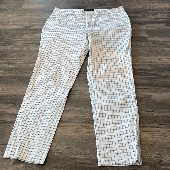 Banana Republic Pants & Jumpsuits Banana Republic Black And White